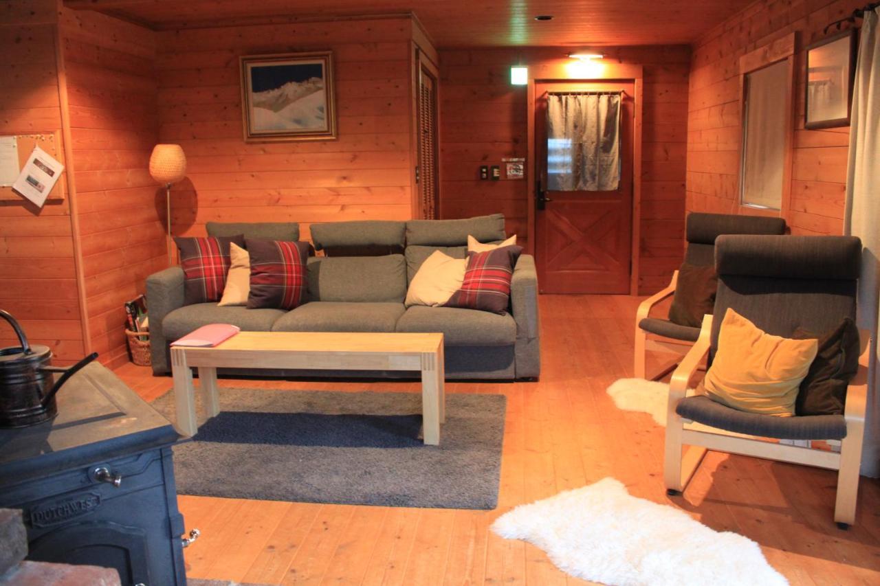 Alpine Chalets Hakuba Bagian luar foto