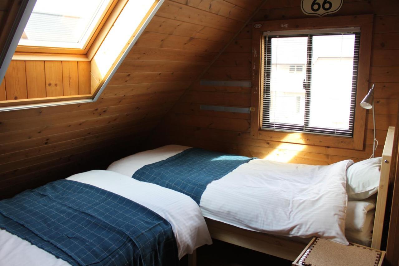 Alpine Chalets Hakuba Bagian luar foto